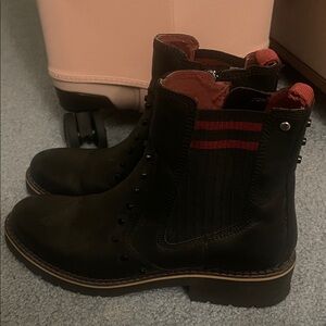 PIKOLINOS Black and Red Ankle Boots